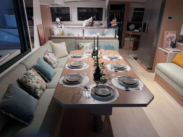 Bali LOBA DO MAR charter bareboat or captained in  Saint Martin