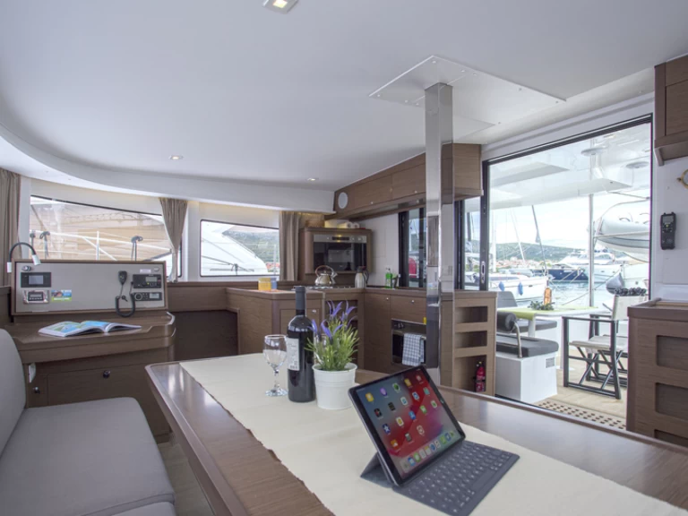 Catamaran rental with or without captain Lagoon Trogir