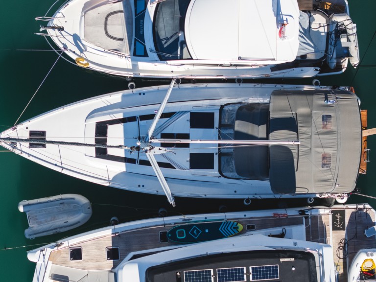 Bénéteau Oceanis 51.1 charter bareboat or captained in  Lefkáda