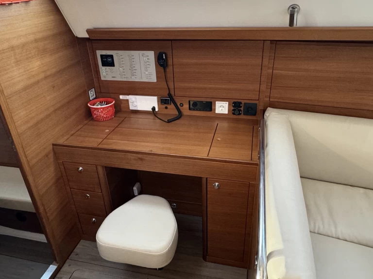 Yacht charter Trogir cheap Impression 45.1