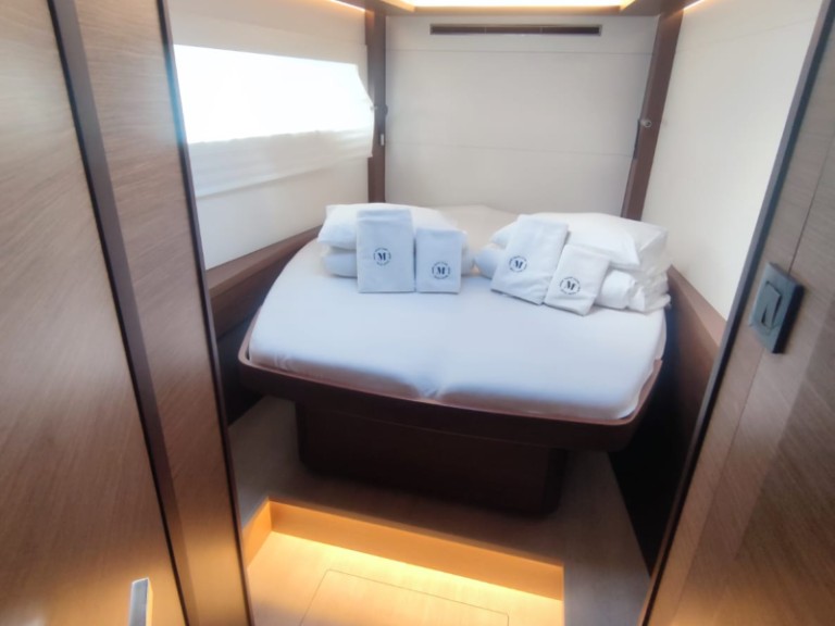 Boat rental Lagoon Lagoon 46 in Trogir on Samboat