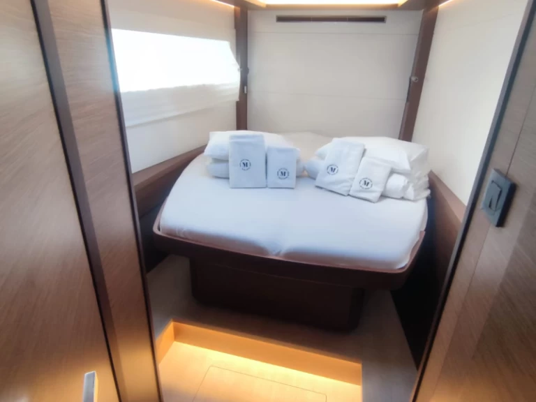 Boat rental Lagoon Lagoon 46 in Trogir on Samboat