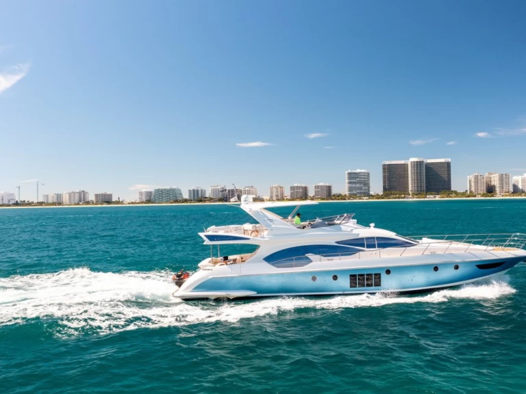 Luxury Yacht for rent Miami Beach at the best price