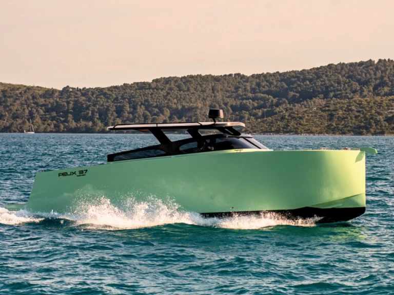 Motorboat rental with or without captain Felix Split