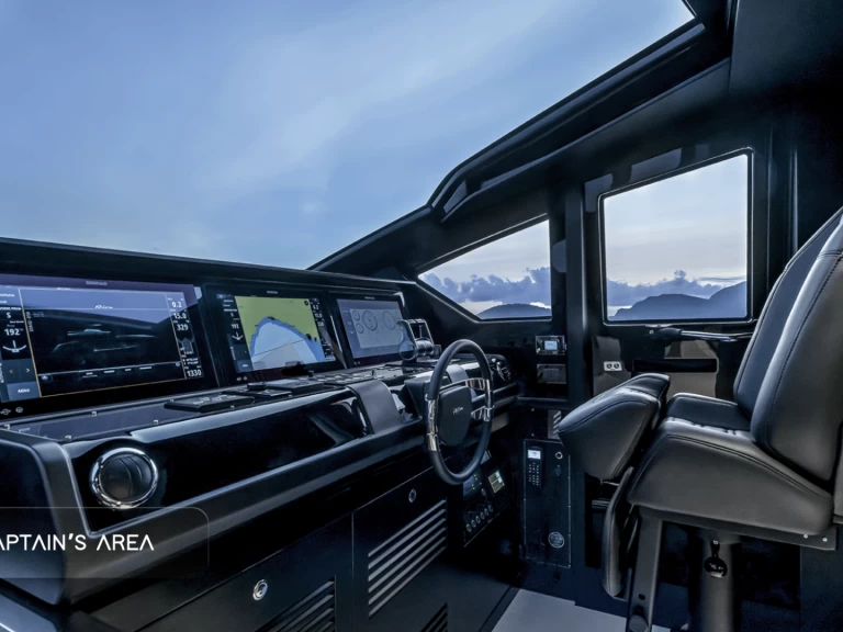 Rent a Riva Diva 82ft Dubai Marina