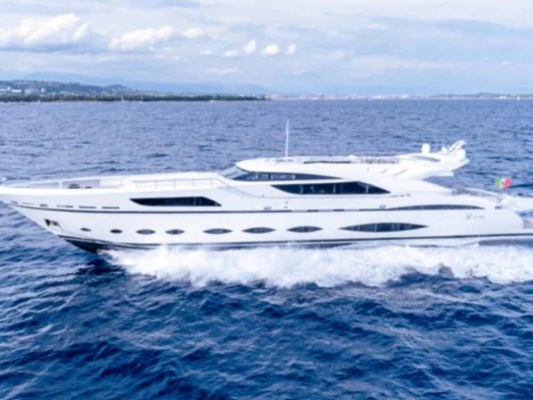 Yacht charter Portofino cheap 145