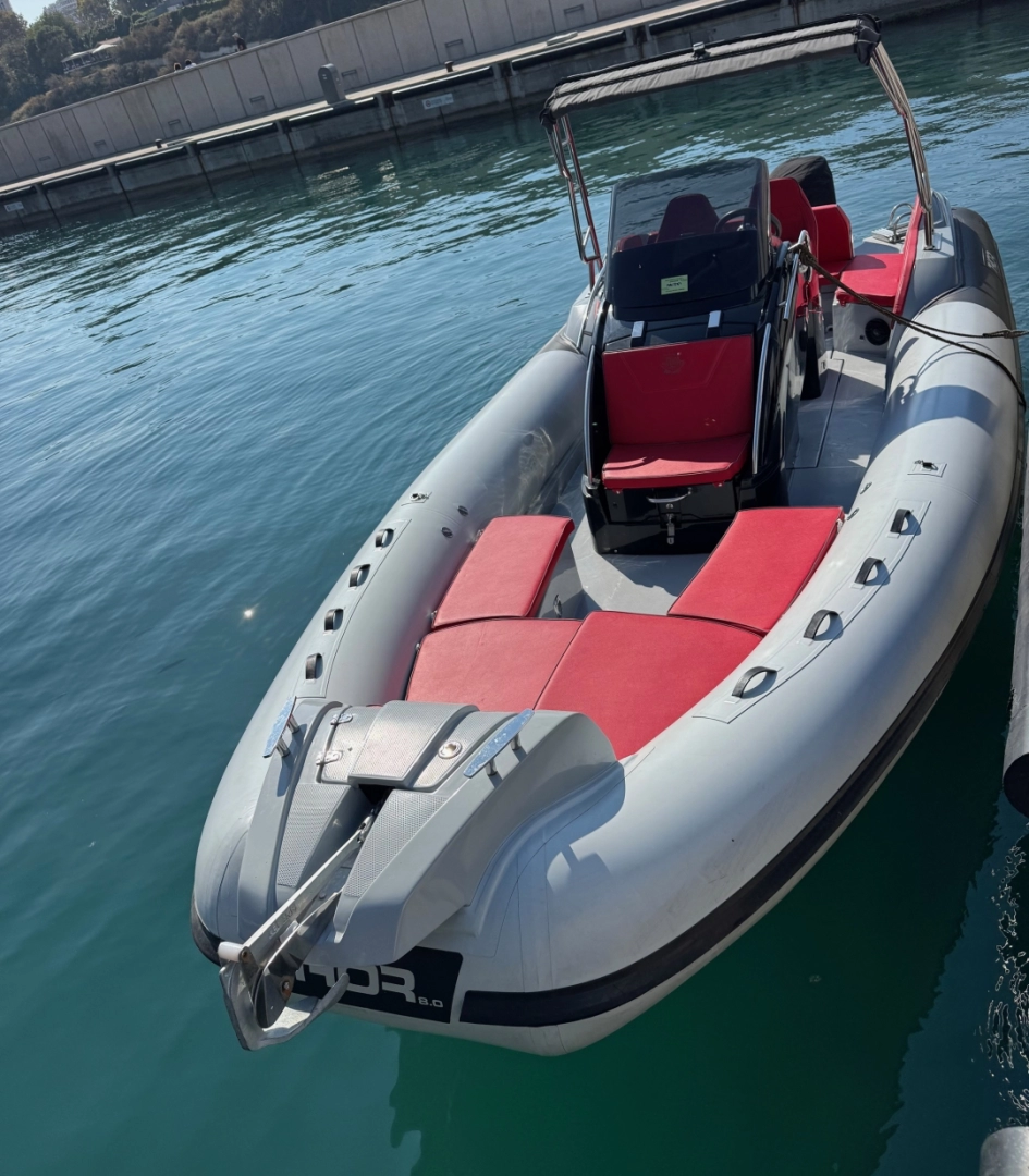 prua Thor 8 charter bareboat or captained in  Marseille