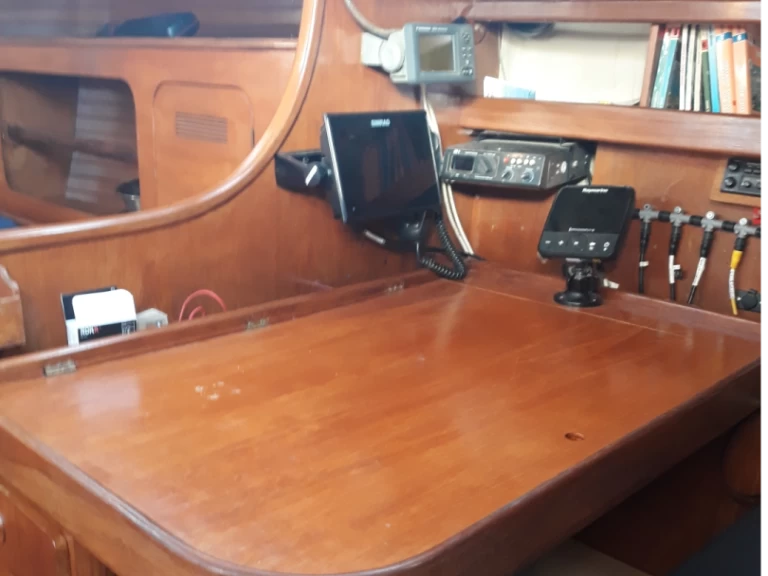 Bareboat Rental Sailboat Bénéteau with a boat licence