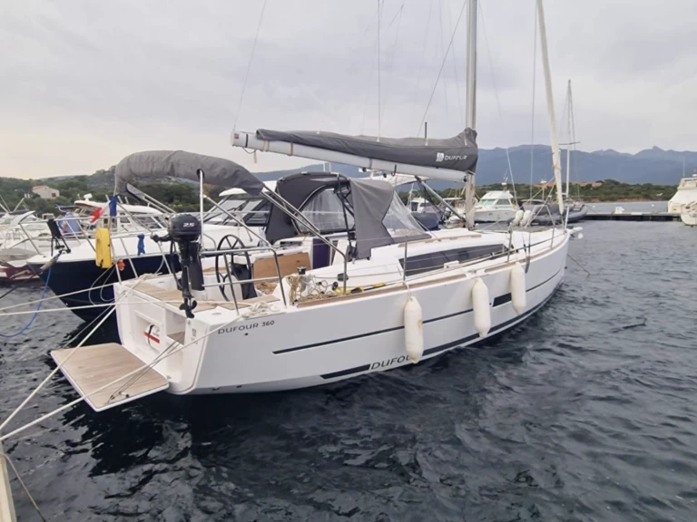Sailboat rental with or without captain Dufour Ajaccio