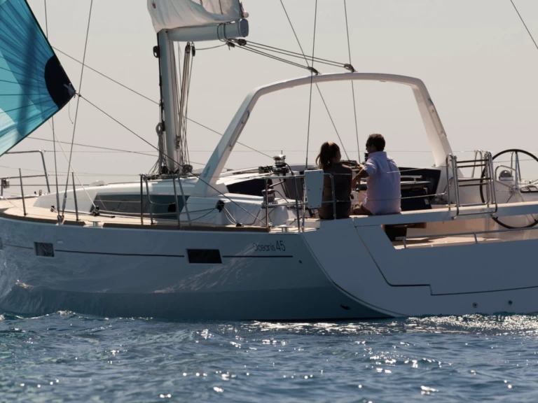 Sailboat rental in Ajaccio - Bénéteau Oceanis 45