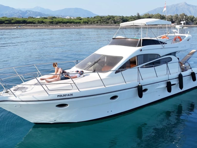 Luxury Yacht rental with or without captain Doqueve Marbella