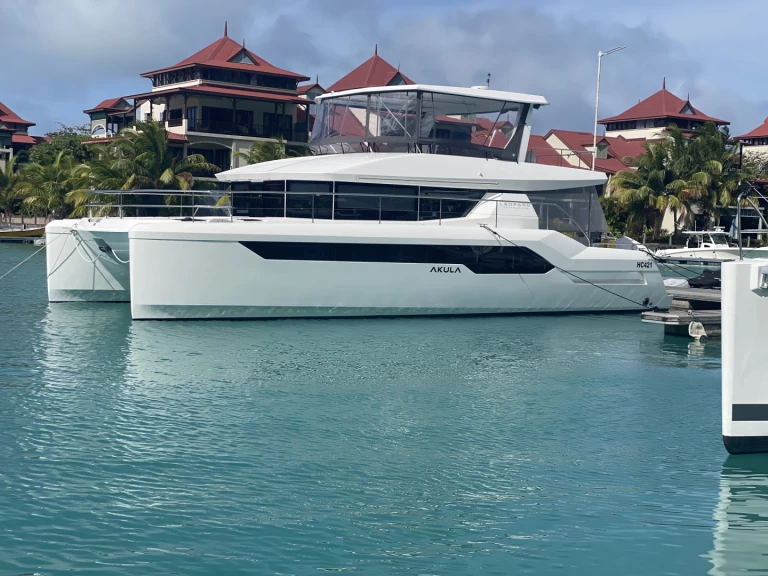 Boat rental Leopard Leopard 53 Powercat in Eden Island on Samboat