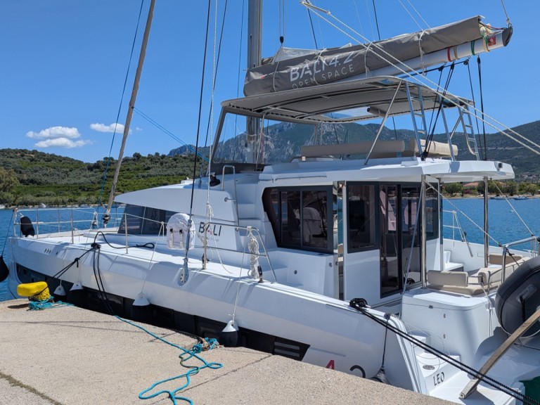 Bareboat Rental Catamaran Bali with a boat licence