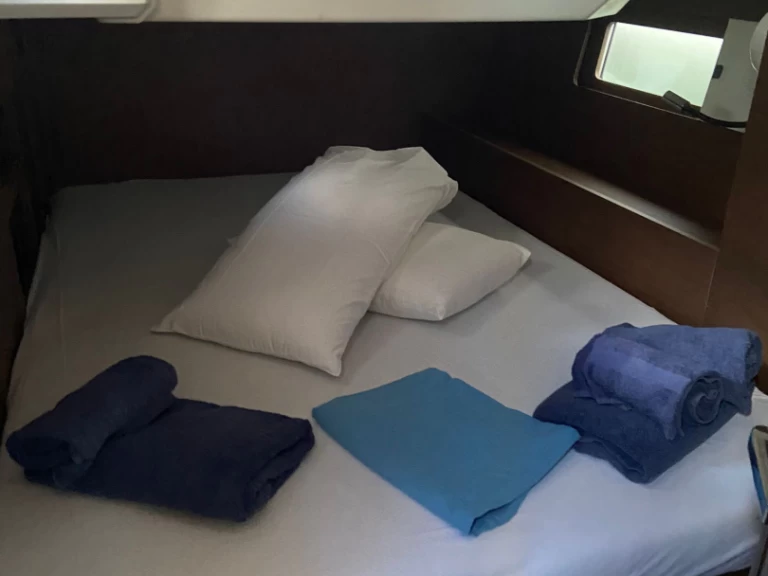 Sailboat rental in Cannigione - Bénéteau Oceanis 46.1