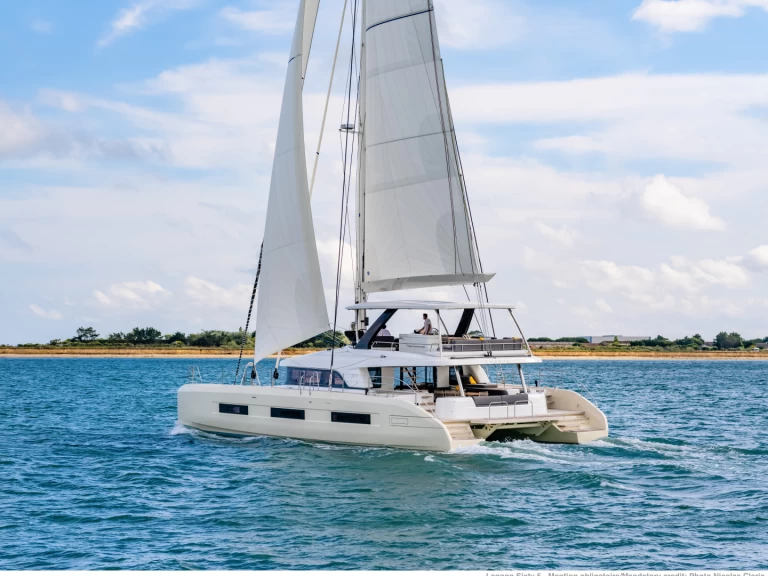 Yacht charter Capo d'Orlando cheap Lagoon Sixty 5