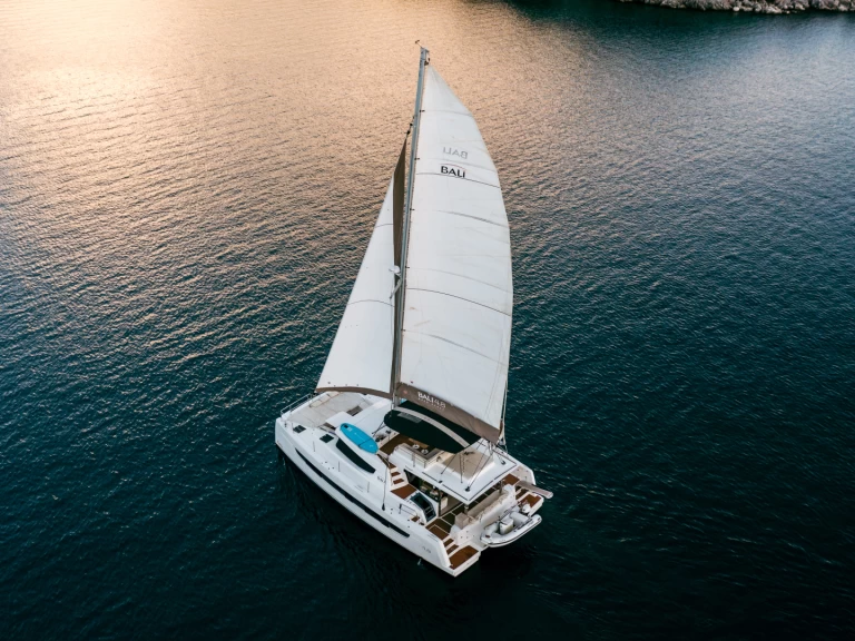 Bali Bali 4.8 charter bareboat or captained in  Lefkáda