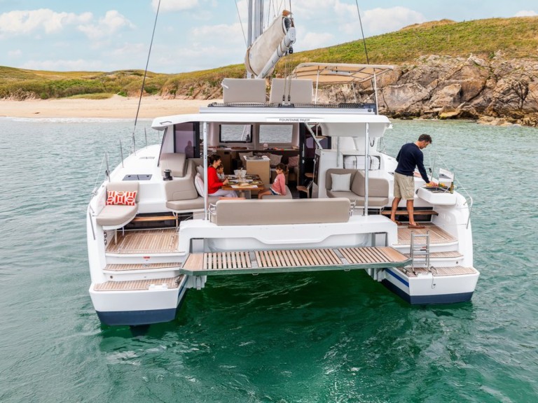 Catamaran rental in Saint-Raphaël - Fountaine Pajot Fountaine Pajot FP 41 Quatuor 4