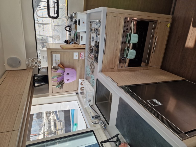 Catamaran for rent Alimos at the best price