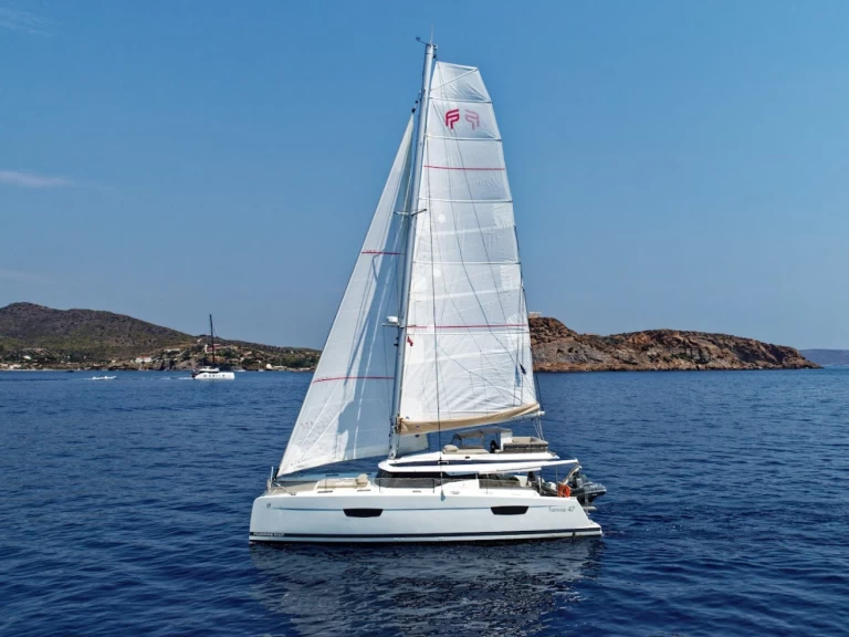 Fountaine Pajot Tanna 47 in Lávrio on SamBoat