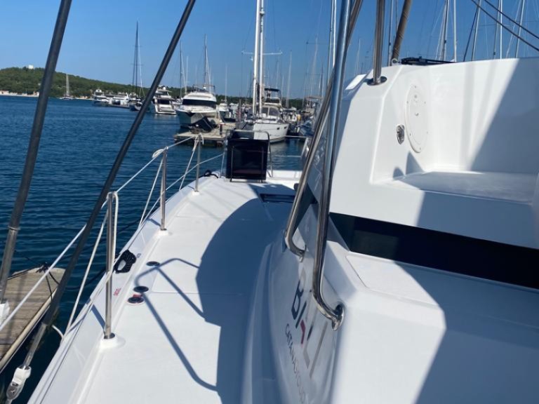 Bareboat Rental Catamaran Bali with a boat licence