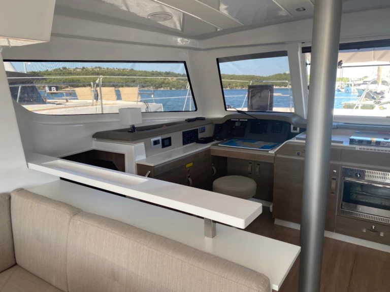 Bali Bali Catspace Voile charter bareboat or captained in  Šibenik