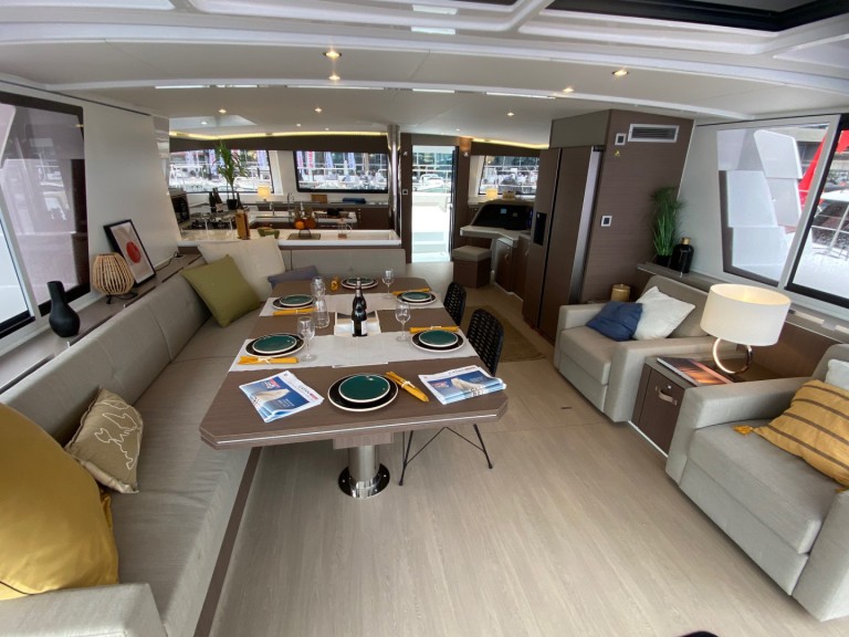 Catamaran rental in Provincia di Sassari - Bali Bali 5.4