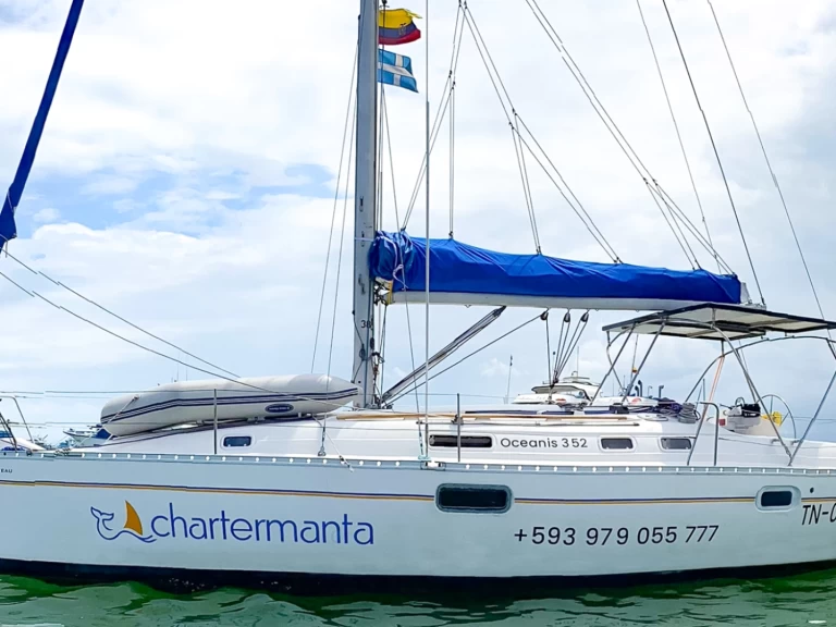 Bareboat Rental Sailboat Bénéteau with a boat licence