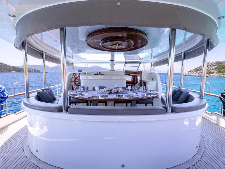 Sailboat rental in Setur Netsel Marmaris Marina - Gulet Custom Made