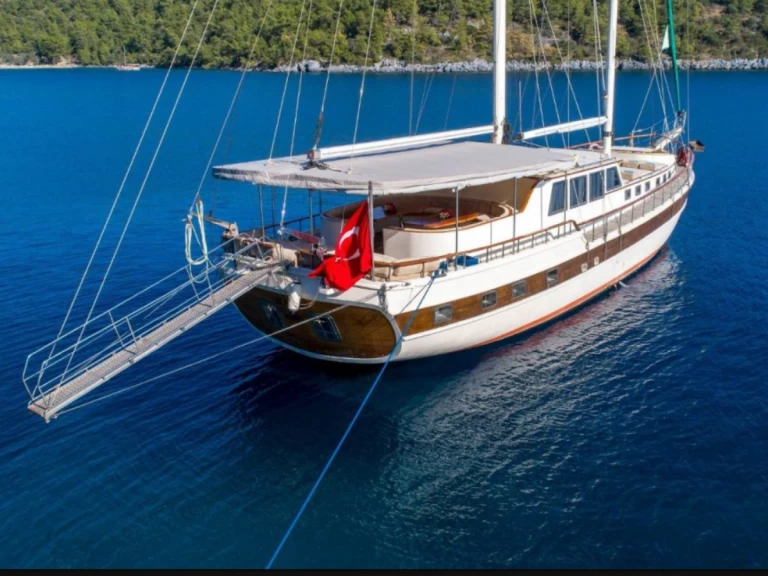 Bareboat Rental Sailboat Custom Made with a boat licence