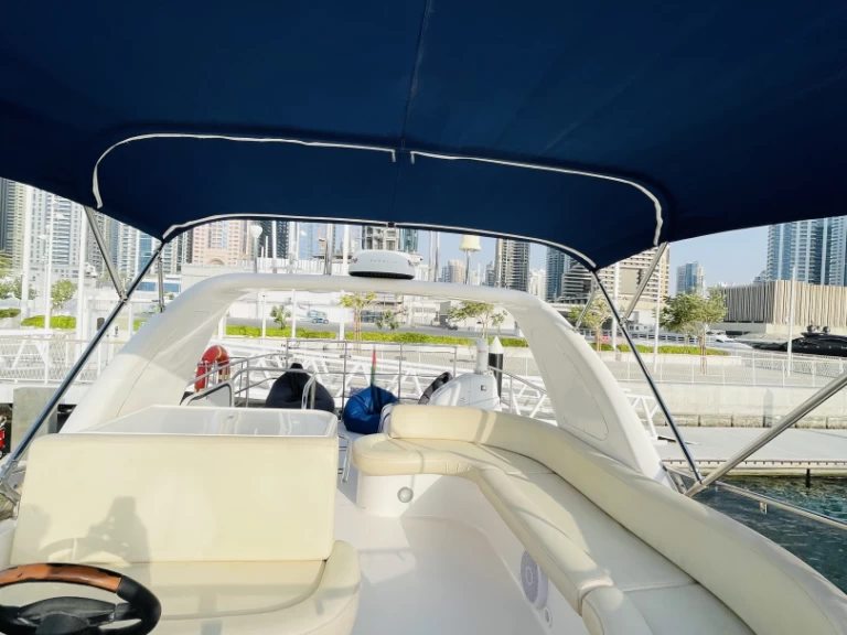 Yacht charter Dubai Marina cheap MAJESTY 50