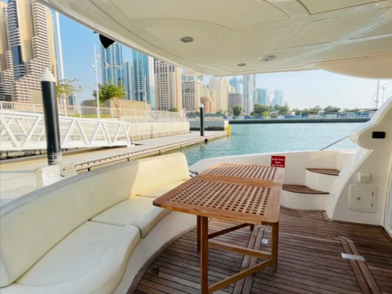 Luxury Yacht rental with or without captain Majesty Yachts Dubai Marina