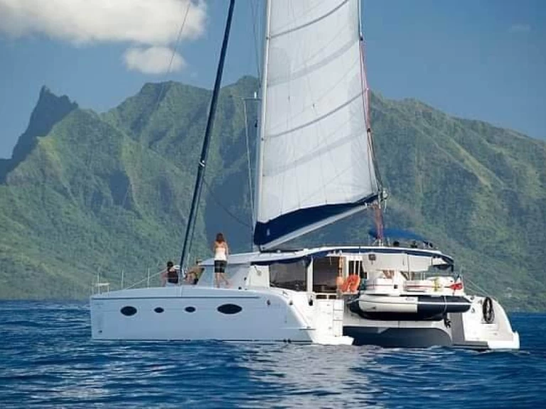 Fountaine Pajot Salina 48 in Papeete on SamBoat