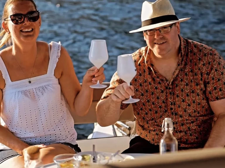 Motorboat rental in Letojanni - LIVER CABIN 36