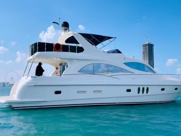 Boat rental Majesty Yachts 70 in Dubai Marina on Samboat