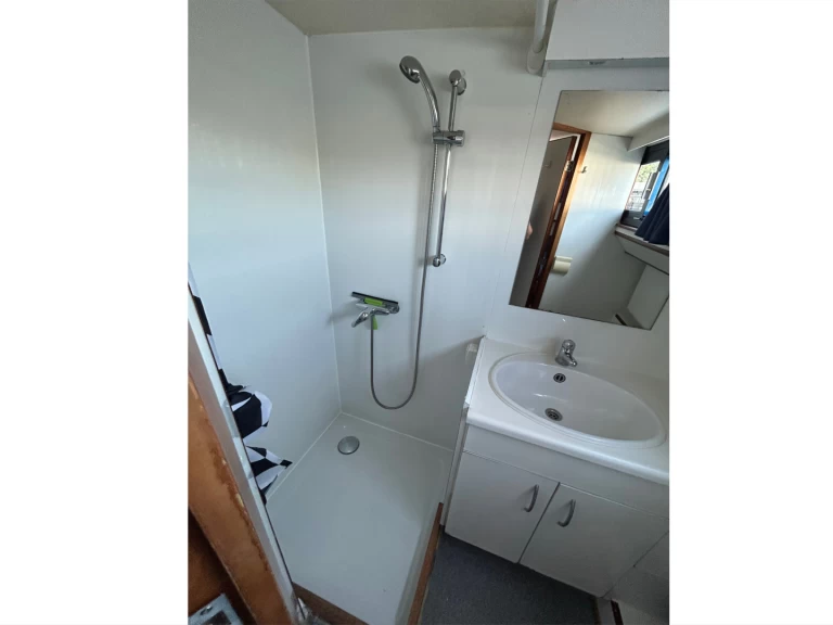 Rent a De Drait Safari Houseboat 1050 Drachten