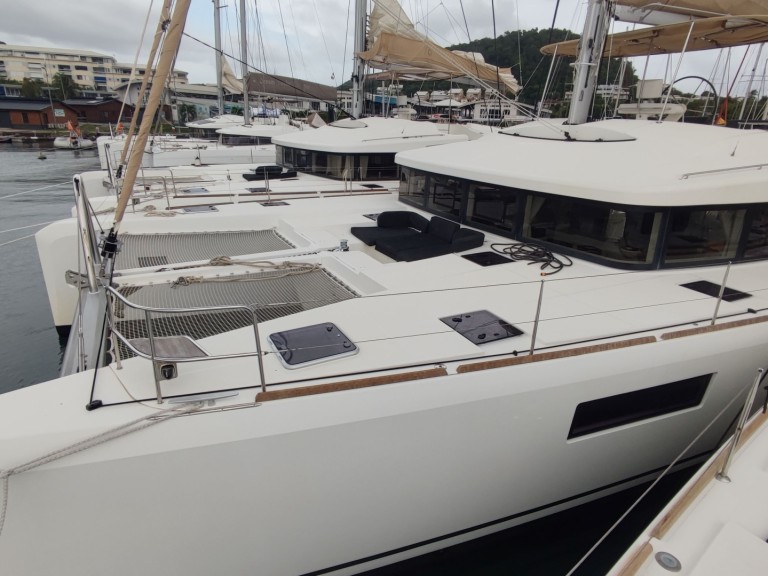 Bareboat Rental Catamaran Lagoon with a boat licence