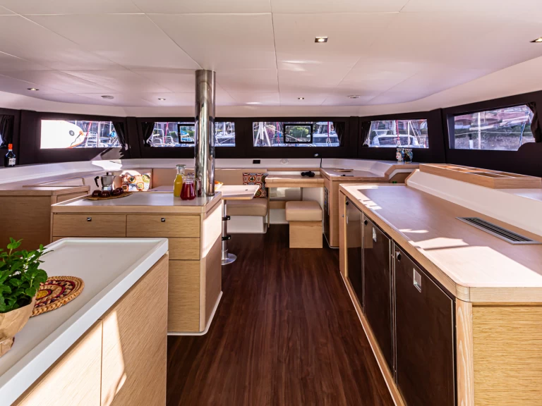 Dufour Dufour Catamarans 48 Sail in Palermo on SamBoat