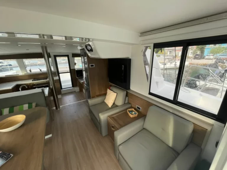 Rent a Bali Bali 4.2 Pálairos