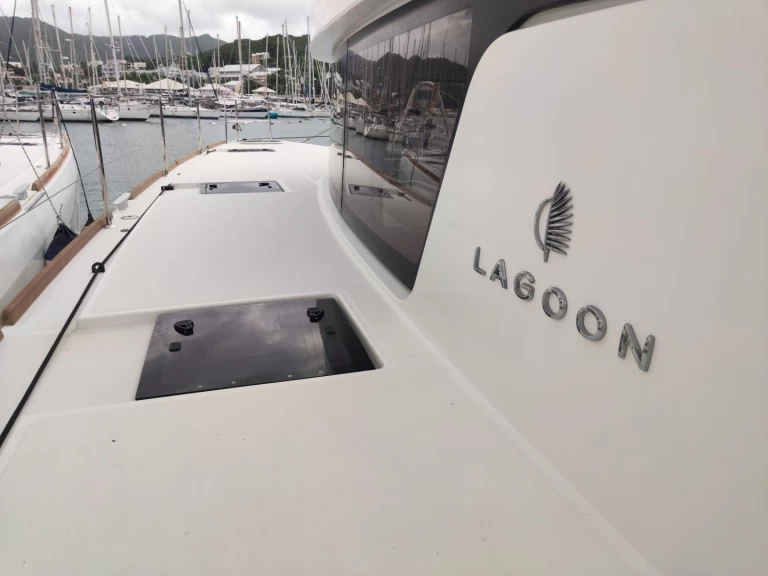 Bareboat Rental Catamaran Lagoon with a boat licence