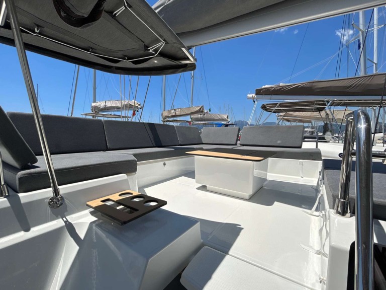Catamaran rental with or without captain Fountaine Pajot Salerno