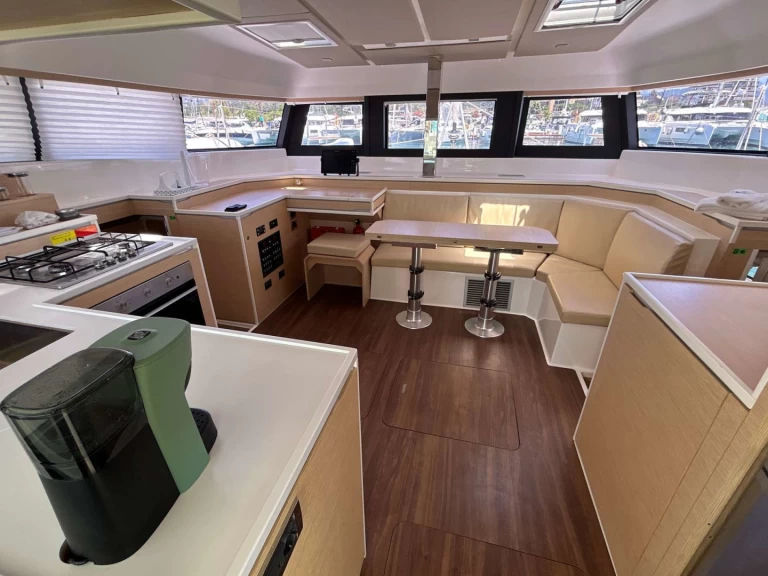 Rent a Cervetti Cervetti 44  Salerno