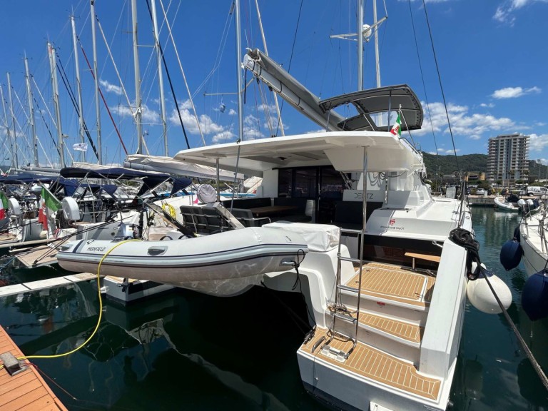 Boat rental Fountaine Pajot Astrea 42 in Salerno on Samboat