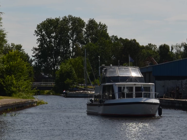 Motorboat for rent Drachten at the best price