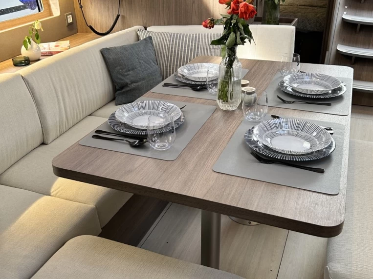 Bénéteau Oceanis 47 in Split on SamBoat