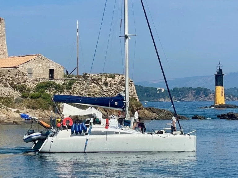 Catamaran rental with or without captain Fountaine Pajot Hyères