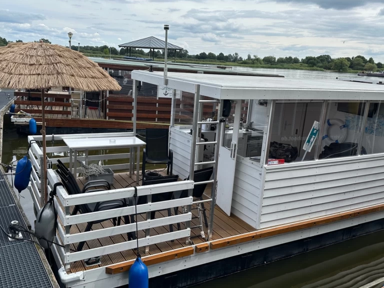 Boat rental TS840 840 in Radewege on Samboat