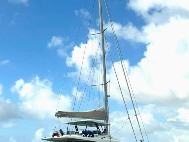 Rent a Fountaine Pajot The Blue Dream Corsica