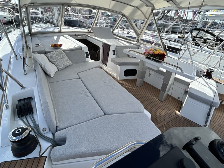 Yacht charter Split cheap Oceanis 52 - 6 cab.