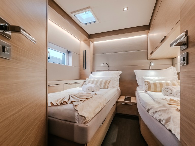 Yacht charter Kaštela cheap Lagoon 55