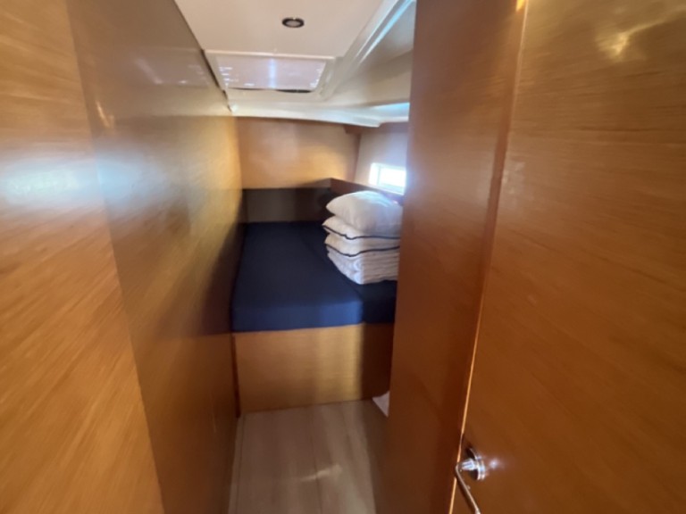 Rent a Jeanneau Sun Odyssey 490 Sukošan